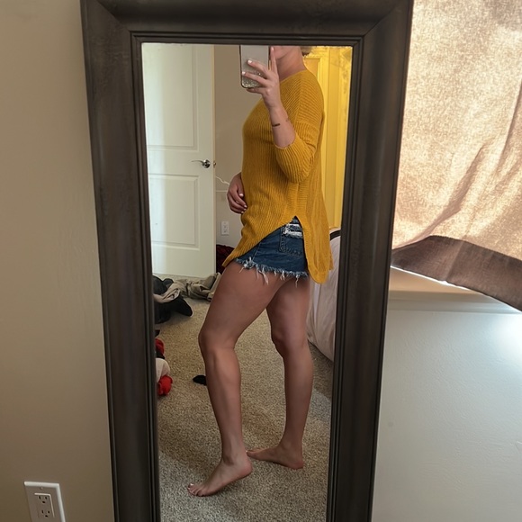 Express Tunic Sweater - Picture 2 of 3